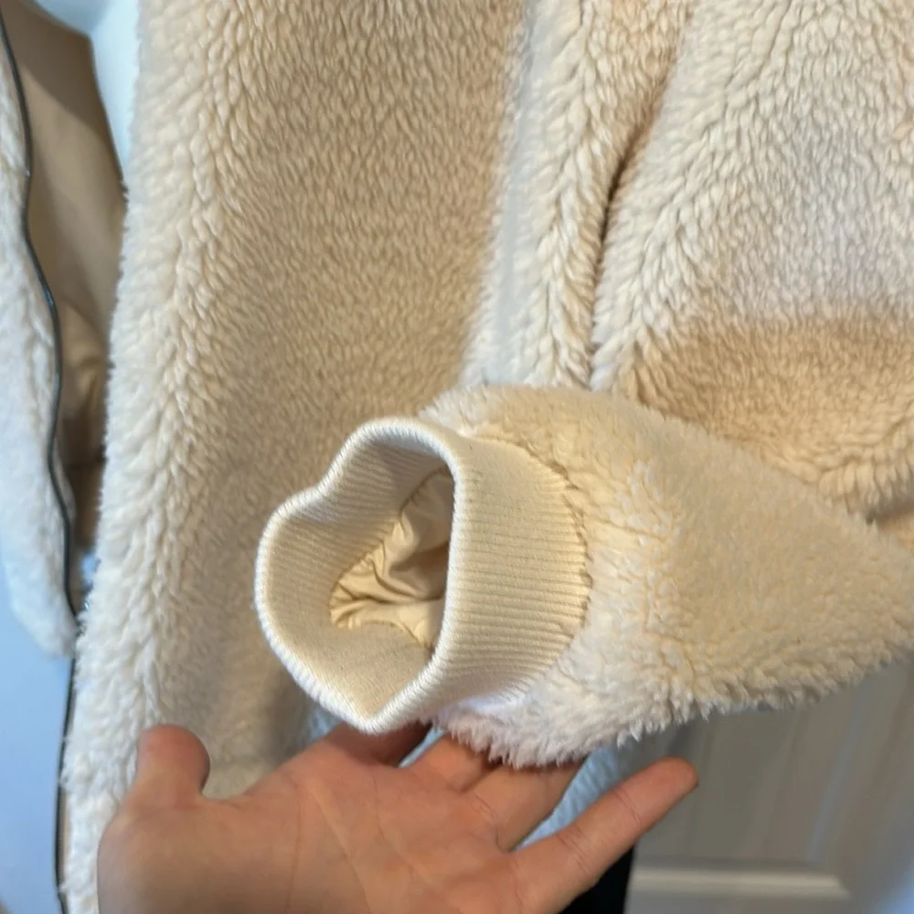 Universal Threads Jacket - Picture 5 of 5